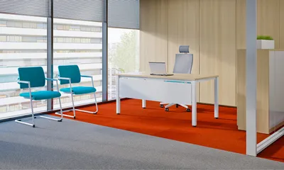 Fotel biurowy z zagłówkiem 4ME białe elementy
