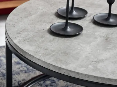 Zestaw okrągłych stolików KODIA S+XL - beton /czarne nogi
