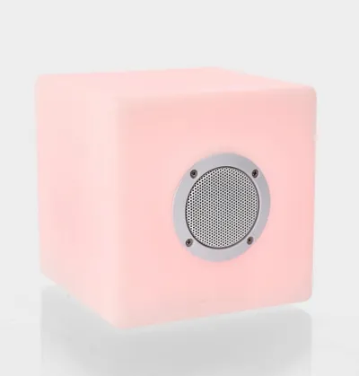 Lampa LED CUBE 20x20 z głośnikiem