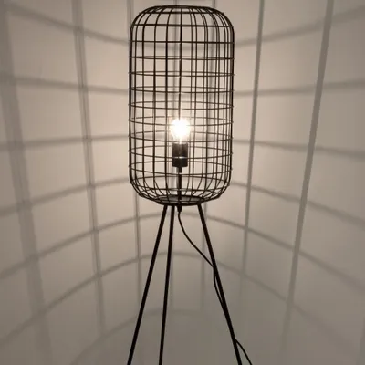 Lampa podłogowa CHIC