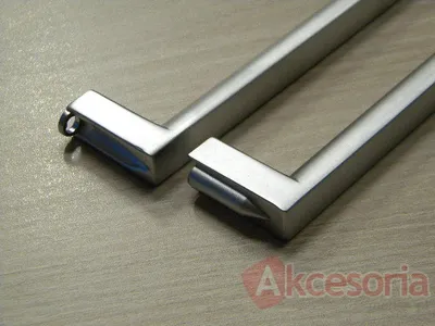 Uchwyt  Chrom 2576 dł. 740 mm Dodatkowa stopka