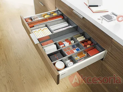 Tandembox Plus Wys.M=83mm Głęb.55cm 30kg SZARA Z Hamulcem Blum