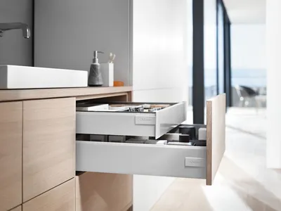 Szuflada wewnętrzna TANDEMBOX ANTARO z hamulcem / wys. M=83 mm / dł. 55 cm / 30 kg / szary
