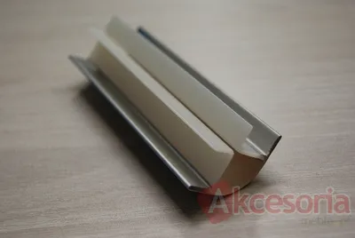Elastyczny łącznik 90-135° do cokołu RAUBASE - stal szczotkowana / wys. 10 cm
