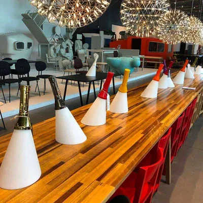 Bezprzewodowa lampa stołowa FLASH - czarny