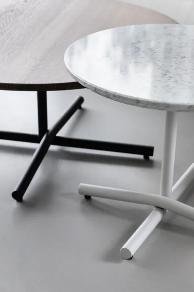 Stolik kawowy PEAK 70 - marmur carrara bianco
