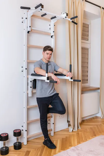 Drabinka sportowa BenchK 732W z osprzętem - biały