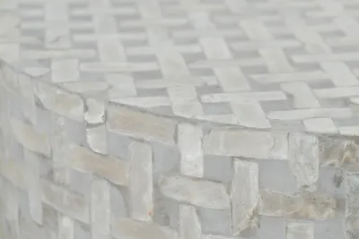 Stolik okrągły z muszli AVOLA GREY BASKET WEAVE - szary