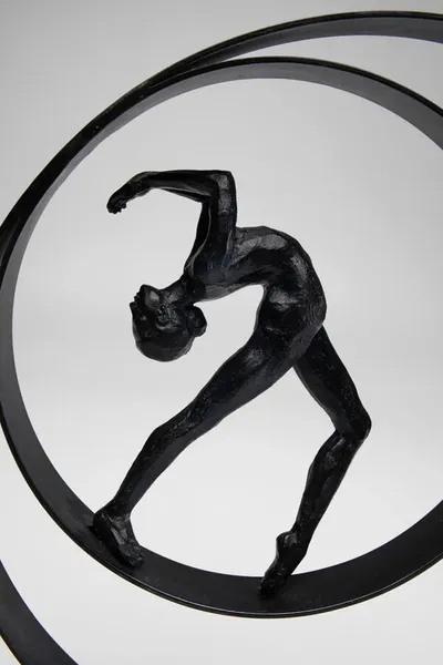 Figurka dekoracyjna ARTIST CIRCLE 50 - czarny