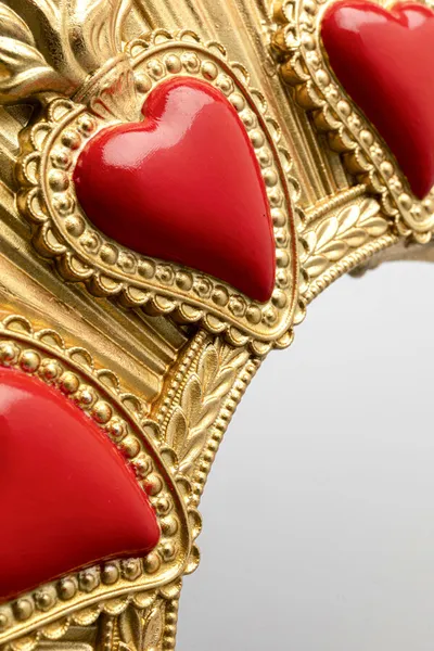 Lustro ścienne okrągłe FLAMING HEART 38 cm - złoty