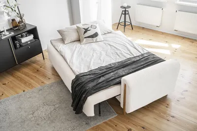 Sofa rozkładana ARCADOVA dębowe nogi - tkanina Royal 01
