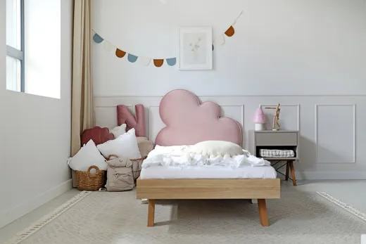VELVIE MELI/RAW OAK/DĄB Łóżko z tapicerowanym zagłówkiem CLOUD CHMURKA LEGS BASIC