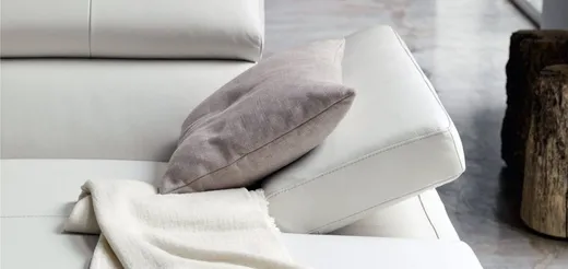 SOFA ALISON