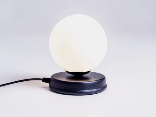 Lampa stołowa MANEN S