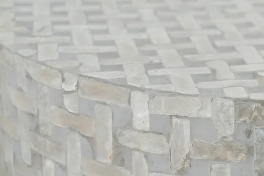 Stolik okrągły z muszli AVOLA GREY BASKET WEAVE - szary