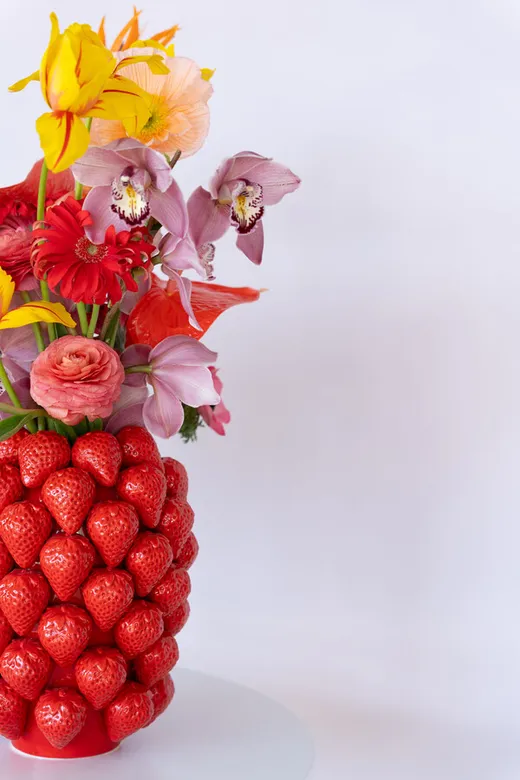Wazon STRAWBERRIES 24 cm - czerwony