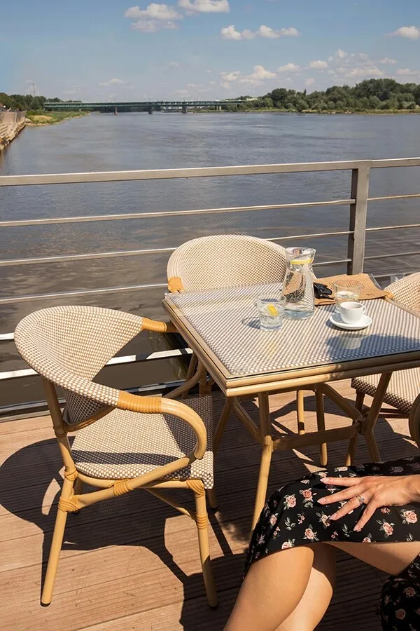 Stół BISTRO PARIS 70 - jasnobrązowy