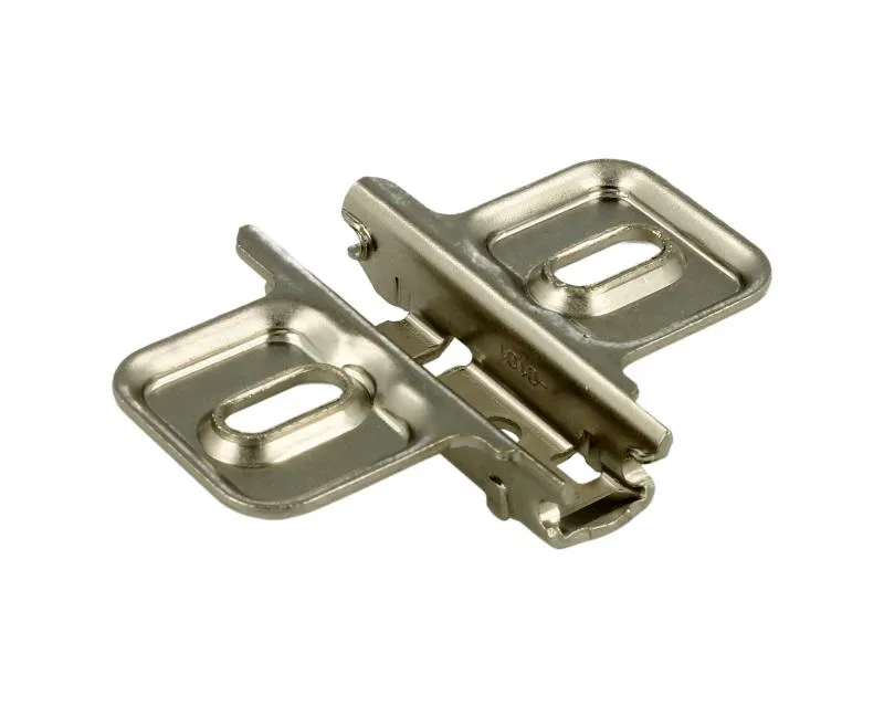 Prowadnik krzyżakowy do zawiasu CLIP - nikiel / dyst. 0 mm / wys. 8.5 mm / regul. wysokości / bez Euro