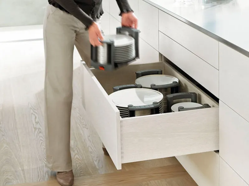 Prowadnica MOVENTO z Hamulcem 760H dł.25cm Wysuw 100% 40kg Blum