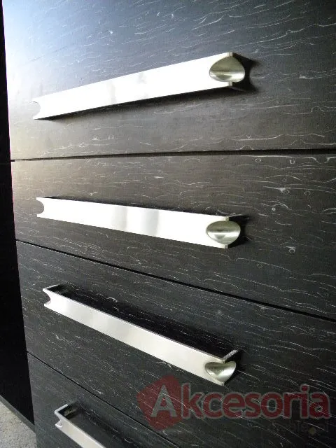 Uchwyt UU34 nikiel satynowy rozstaw 320mm