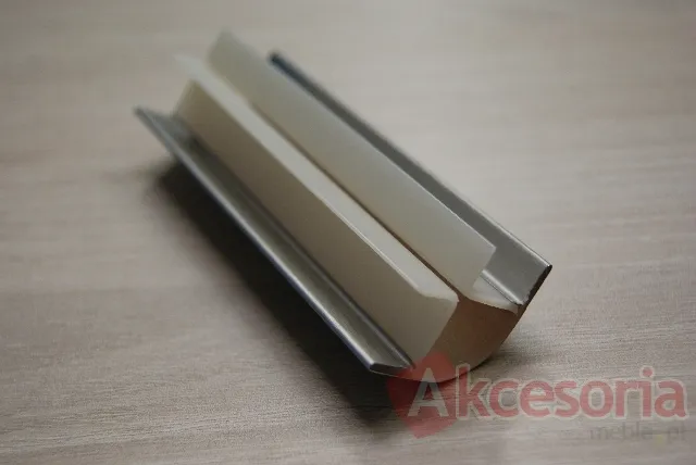 Elastyczny łącznik 90-135° do cokołu RAUBASE - stal szczotkowana / wys. 10 cm
