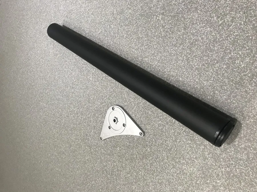 Noga z regulacją DN-710 - czarny mat / fi 60 mm / wys. 71 cm