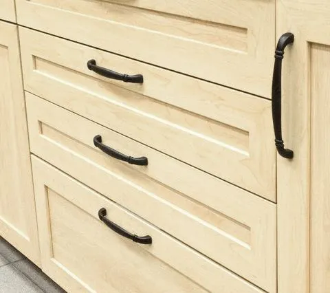 Uchwyt ARDEA 15063 - grafit / rozstaw 96 mm
