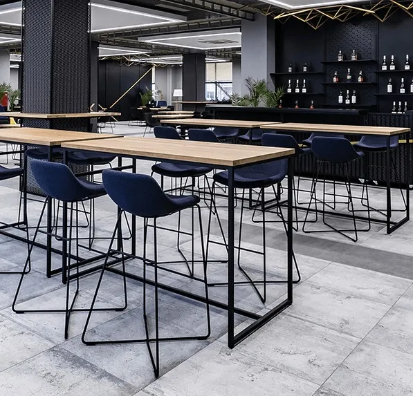 Stół restauracyjny B.A.R