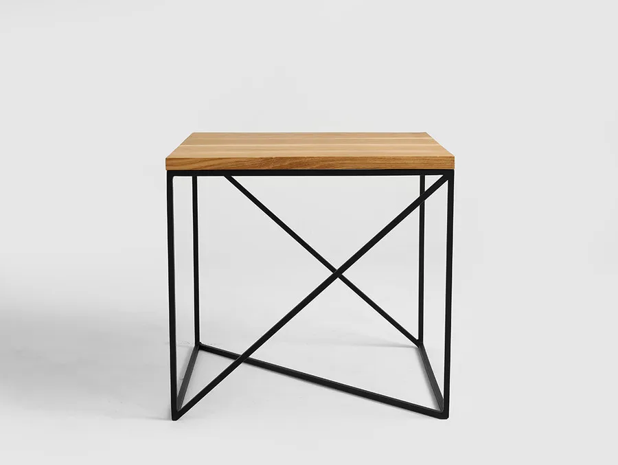 Stolik MEMO SOLID WOOD 50 - naturalny/czarny