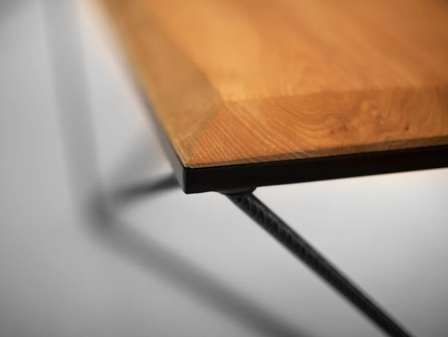 Stolik DARYL SOLID WOOD 140 - naturalny/czarny