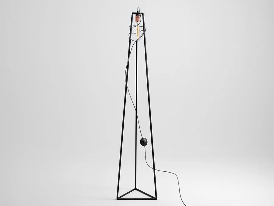 Lampa podłogowa TRIMETRIC FLOOR - czarny