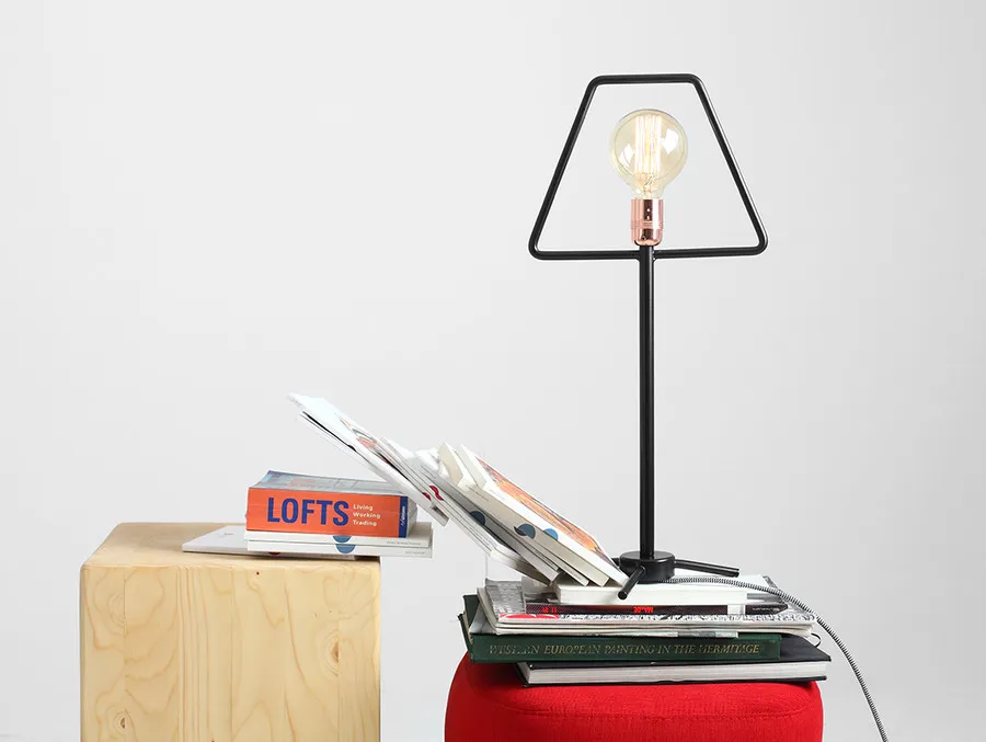 Lampa stołowa FIRKANT TABLE