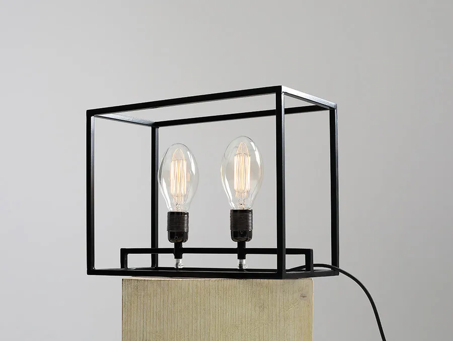 Lampa stołowa METRIC TABLE - czarny