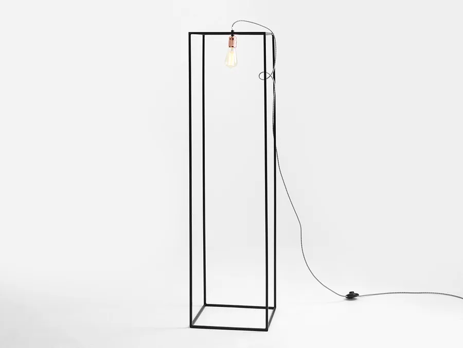 Lampa podłogowa METRIC FLOOR S - czarny