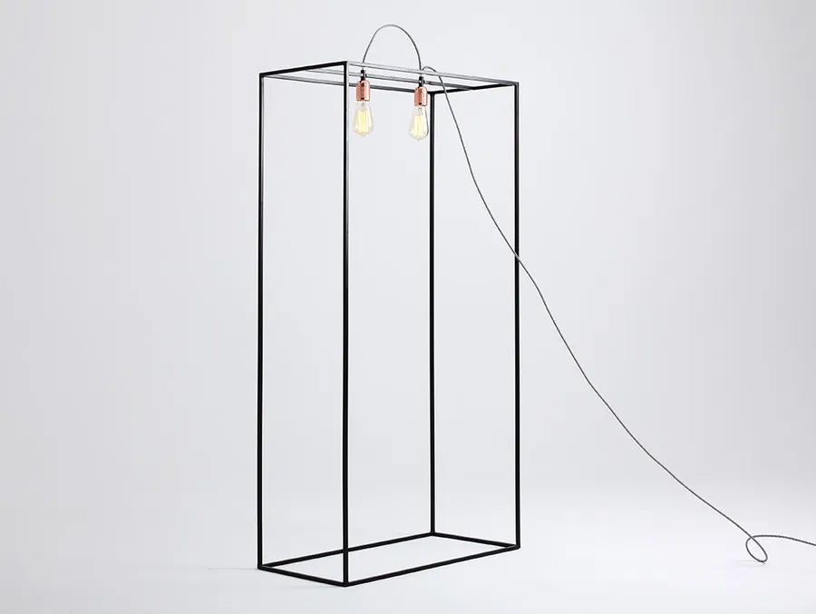 Lampa podłogowa METRIC FLOOR M - czarny