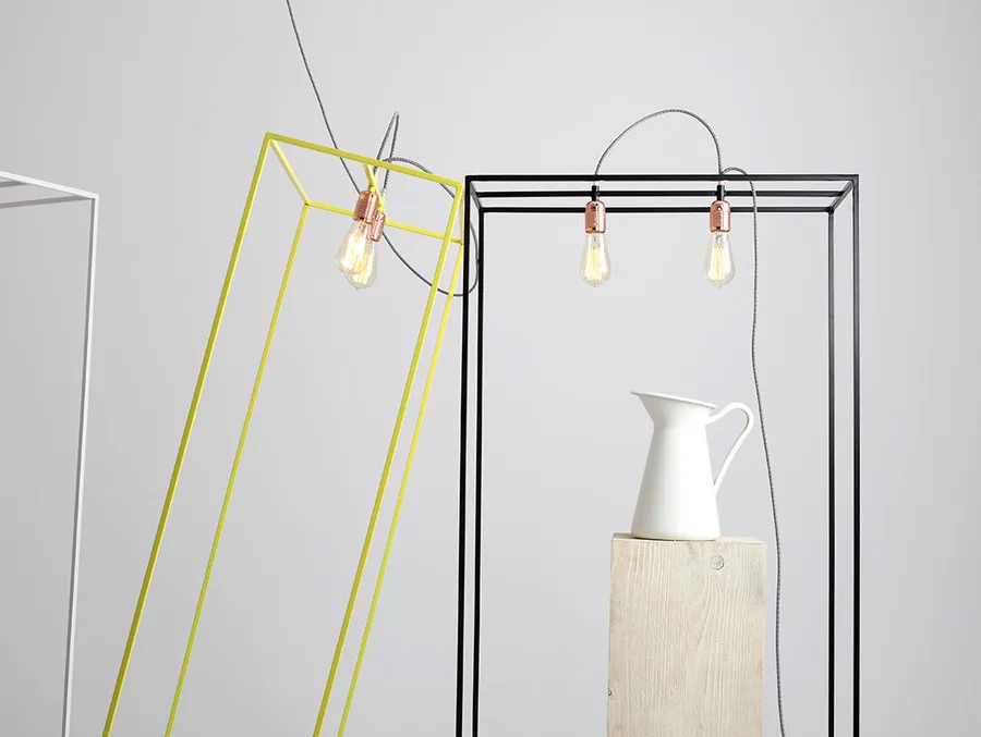Lampa podłogowa METRIC FLOOR M - czarny