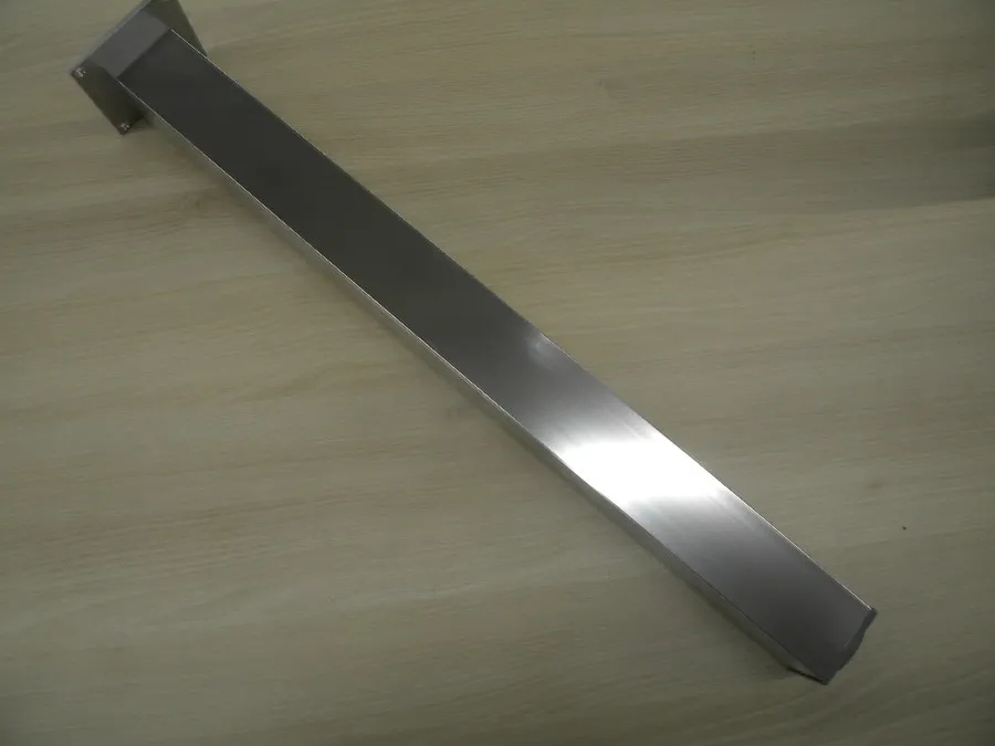 Noga meblowa aluminiowa kwadratowa 6 cm / 110 cm - elektropolerowany
