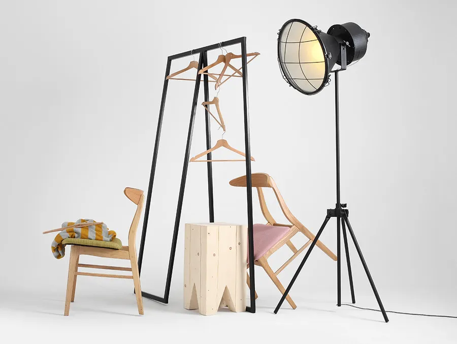 Lampa podłogowa LOFT FLOOR - czarny