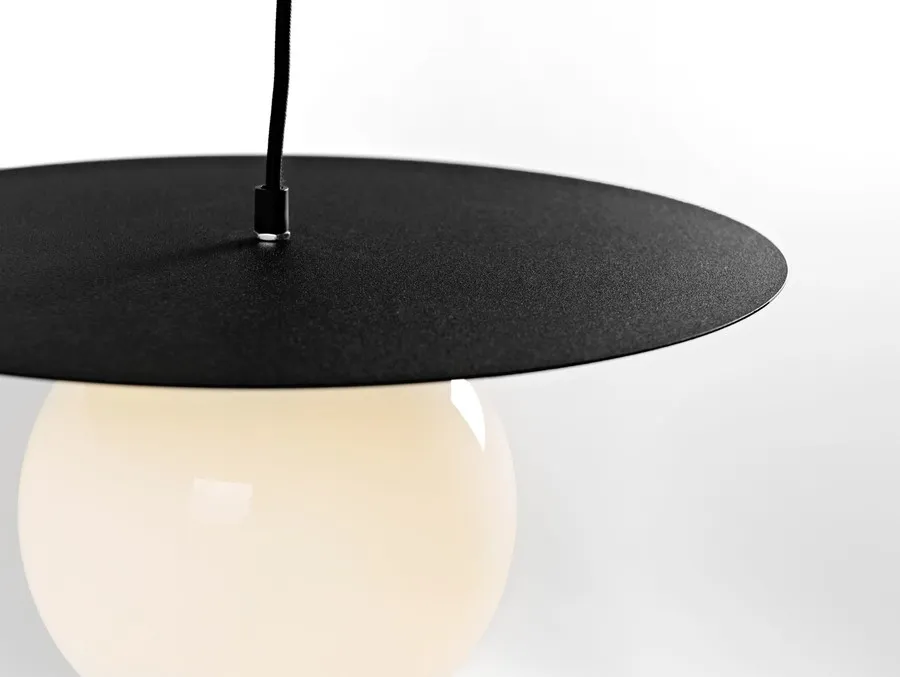 Lampa wisząca SKIVA BALL M - czarny