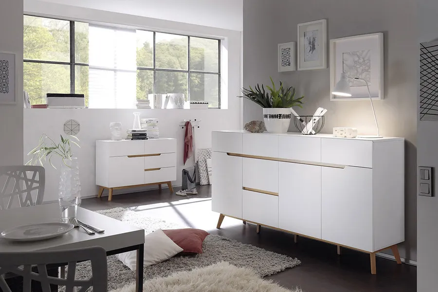 Komoda 3-drzwiowa z 6 szufladami CERVO 45 - biały mat