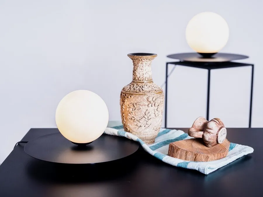Lampa stołowa SKIVA BALL S - czarny