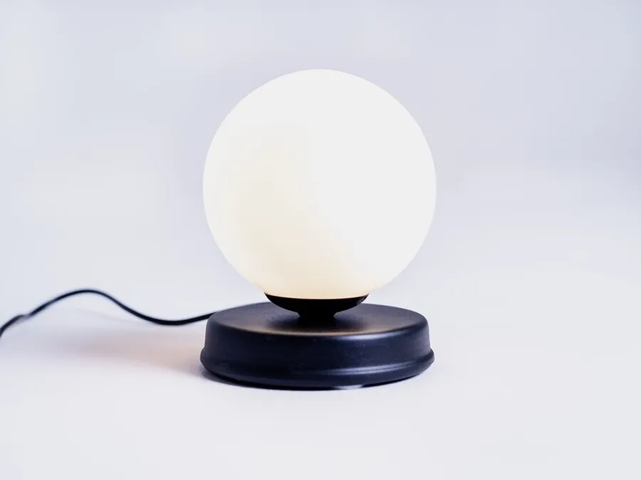 Lampa stołowa MANEN S