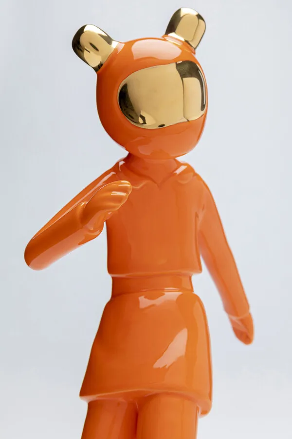 Figurka dekoracyjna SKATING ASTRONAUT 33 - pomarańczowy