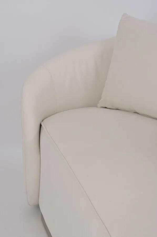 Welurowa sofa 3-osobowa NUA N19 - alabastrowa biel