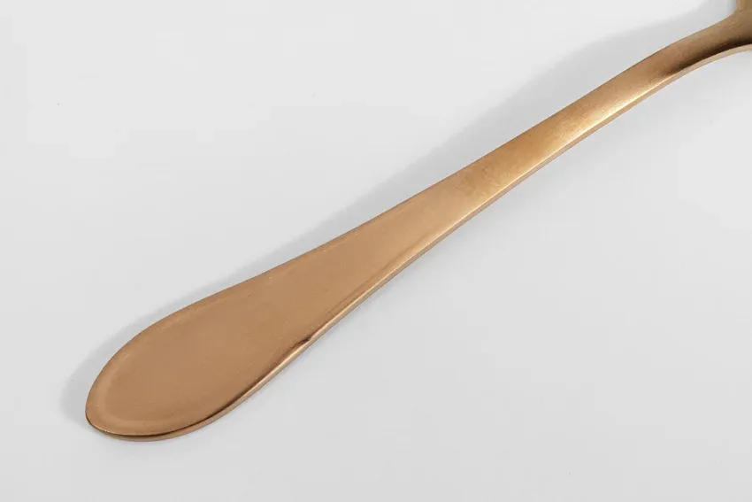 Zestaw 16 sztućców CUCINA - miedziany mat