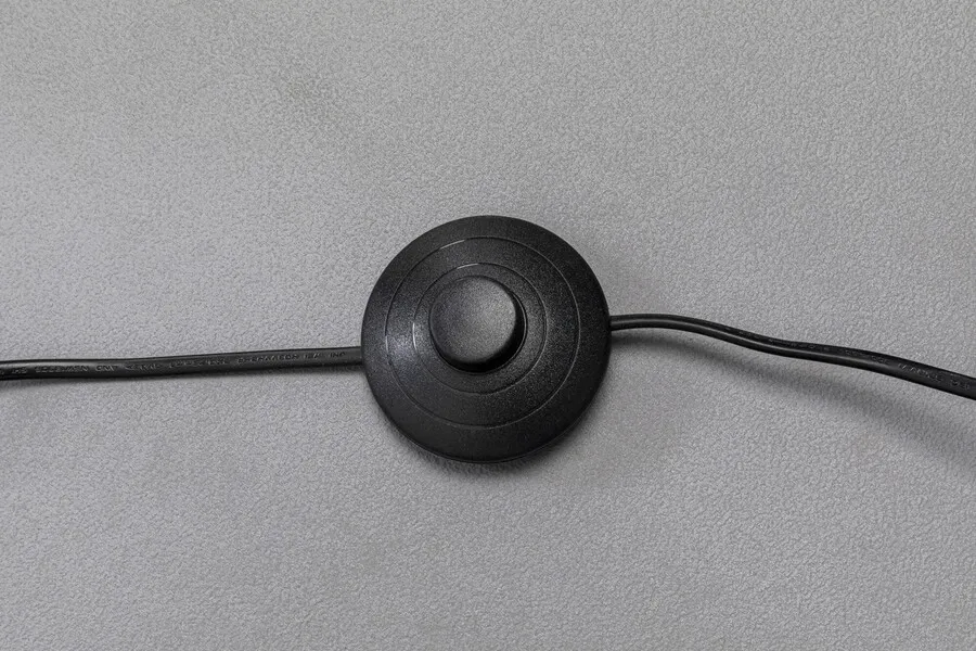Lampa podłogowa z abażurem czarna stal 160 cm