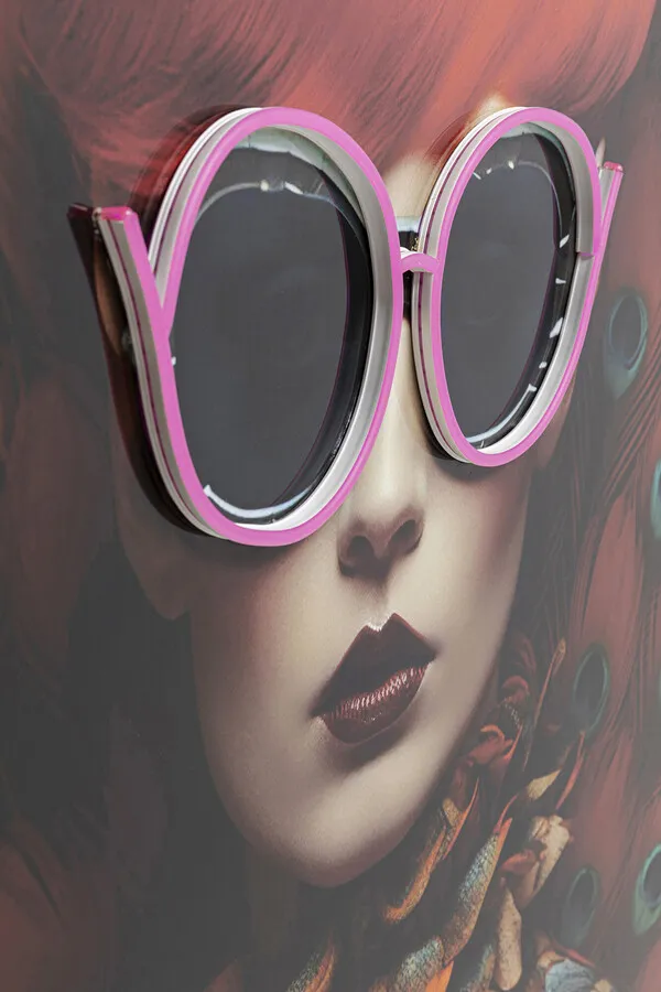 Obraz LED FANCY RED LADY 120x80