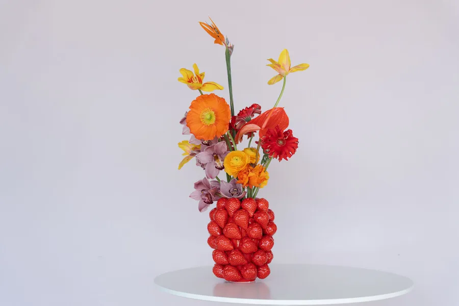 Wazon STRAWBERRIES 24 cm - czerwony