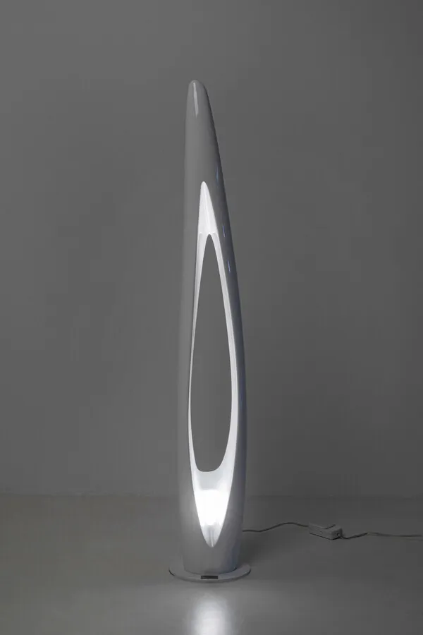Lampa podłogowa FLOW FLAME - biały