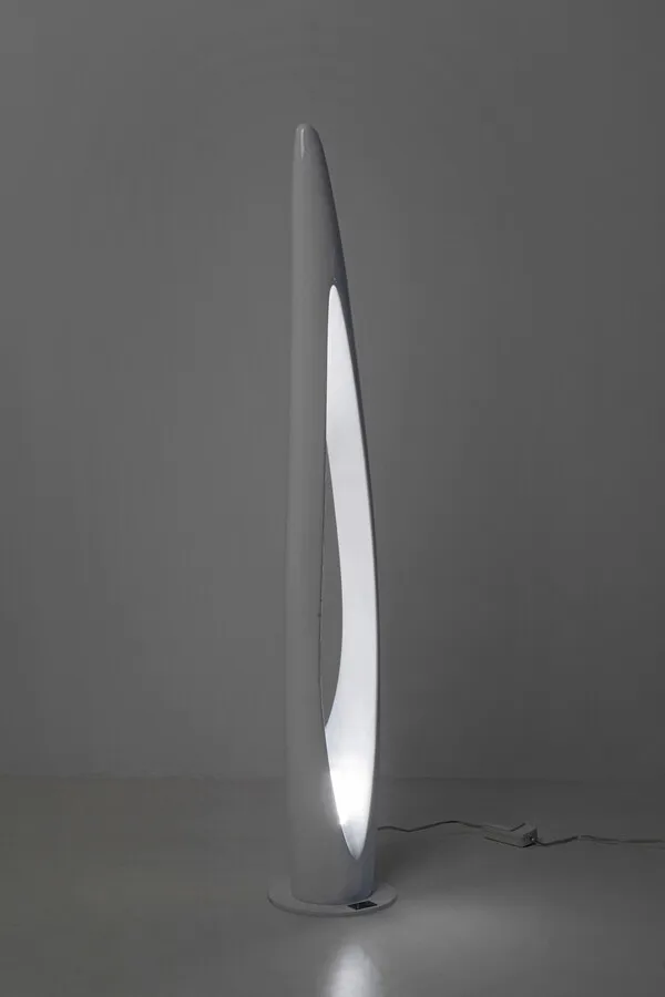 Lampa podłogowa FLOW FLAME - biały